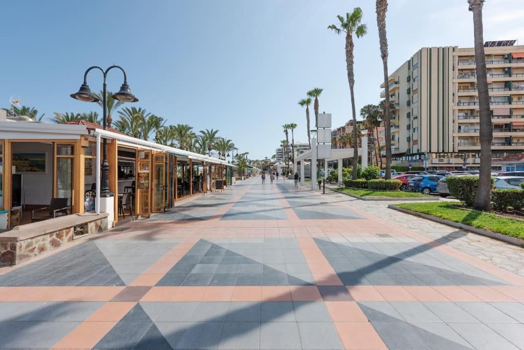 Apartamento Remo Carihuela A Pie De Playa Parking Privado *